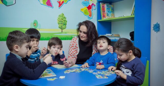 Uşaq bağçaları işçilərinin əməkhaqqı artırılıb