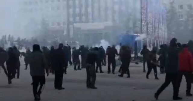 Almatıda saxlanılanların sayı 2,4 min nəfərə çatdı