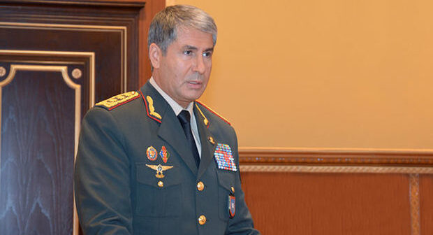 Nazir generalı təqaüdə göndərdi