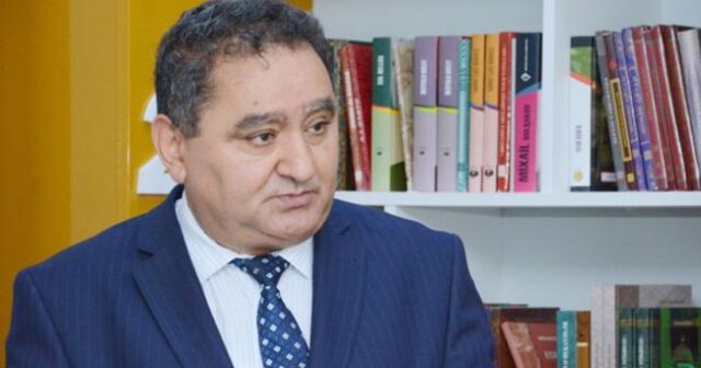 “Bir kitab alıb, şəkil çəkdirməklə iş bitmir…” – “Oxumur, oxuyana da pis baxırlar”