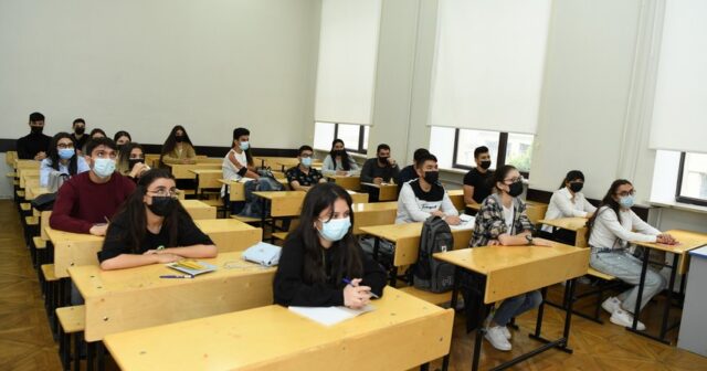 Azərbaycanda ali məktəblərdə qış tətilinin müddəti uzadıla bilər