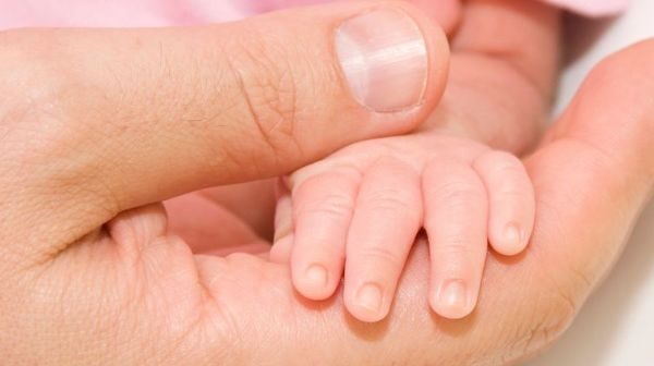 Bakıda 15 yaşlı qız ana oldu, özü və körpəsi öldü