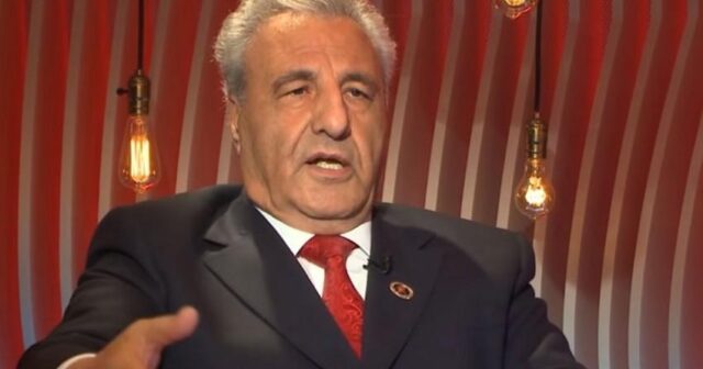 Vəkil Tağı Əhmədovun məhkəmədə dindirilməsini tələb edib