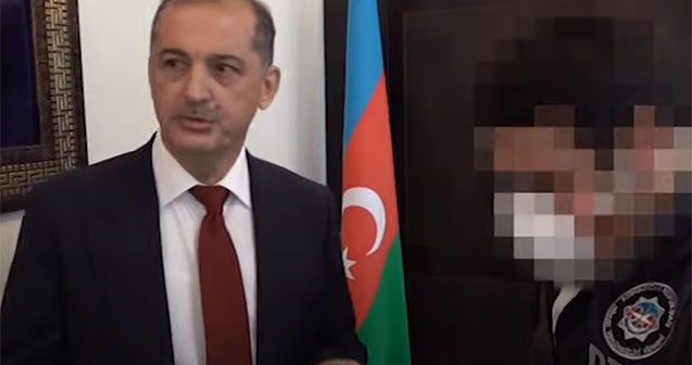 İşçiləri Vilyam Hacıyevin üzünə durdu – Özü etiraz etdi