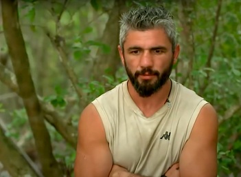 “Survivor”da məzəli anlar: “Danışarıq qaqa, başına dönüm… – VİDEO