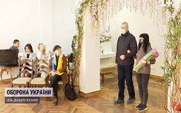 Ukraynalı yaralı hərbçi xəstəxanada evləndi – Video