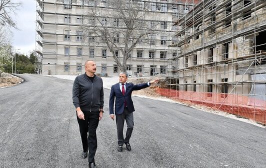 Prezident Şuşada inzibati binanın tikintisi ilə tanış oldu – FOTO