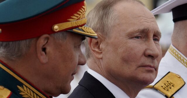 Putin uğursuzluğa görə Sergey Şoyqunu günahkar göstərmək istəyir