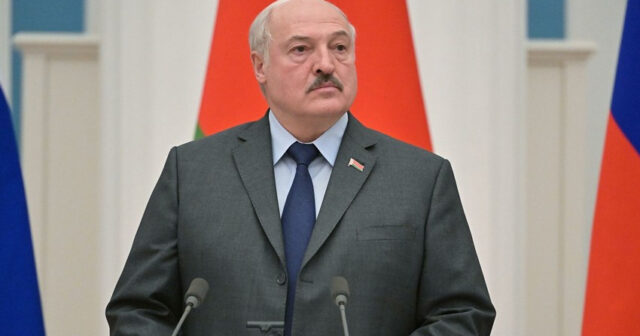 Lukaşenko: “Rusiya çökərsə, …”