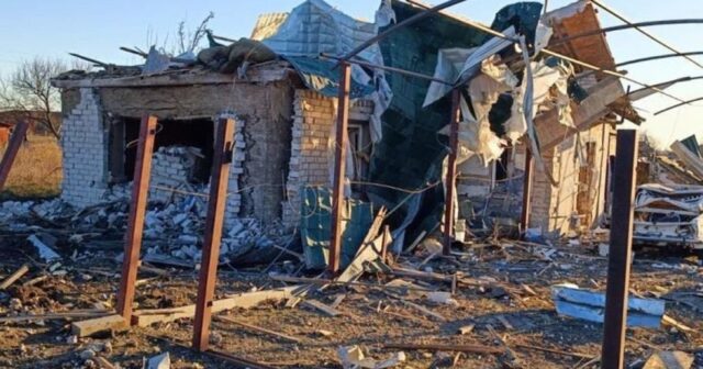 Rusiya Ukraynanın Zaporoje vilayətinə raket zərbəsi endirib: 2 dinc sakin ölüb, 2-si yaralanıb