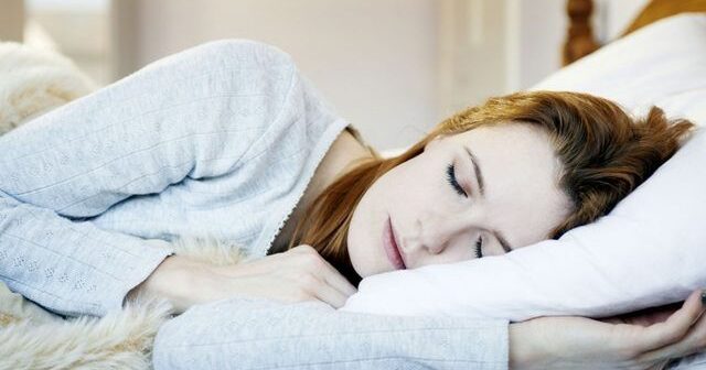Sol tərəfi üzərində yatmaq sağlamlığa necə təsir edir? – AÇIQLAMA