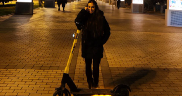 Leyla Əliyeva Bulvarda skuter sürdü – Video