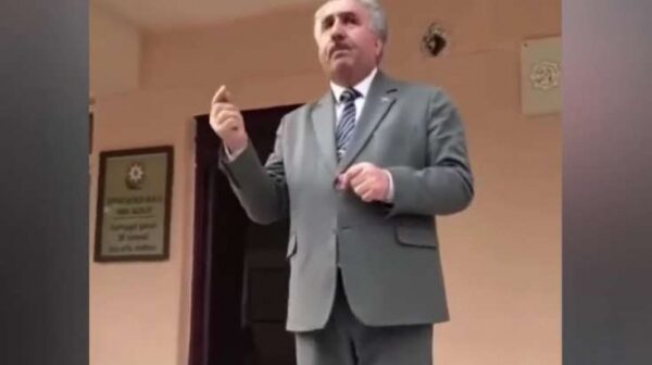 Sumqayıt məktəbinin direktoru Türkiyədə gündəm oldu – VİDEO