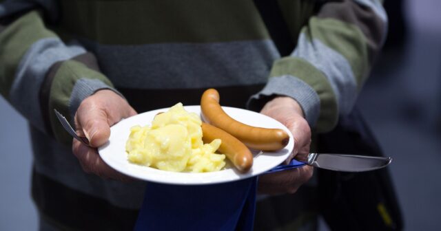 Kolbasa-sosis yeyən kişi və qadınlar sonsuz ola bilər