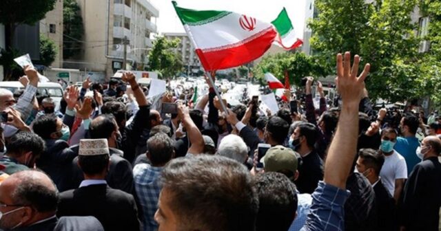ABŞ institutu: “İranda rejim əleyhinə etirazlar yenidən alovlanıb”