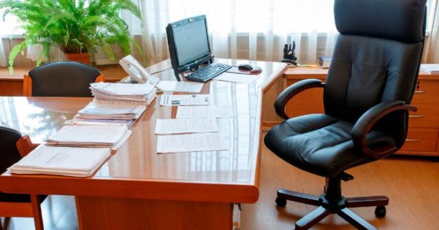 Bakıda 18 məktəb direktoru işdən ÇIXARILIB
