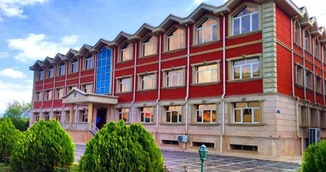 Naxçıvanda baş həkim işdən çıxarıldı