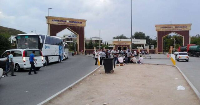 “Quru sərhəddin bağlı olması insanların büdcəsinə ziyan vurur” – Ekspert