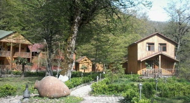 Nabranda istirahət mərkəzində qadını cərəyan vuraraq öldürüb
