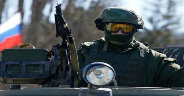 Moskva tikinti şirkətlərindən cəbhə üçün qüvvə yığır: Əsgər ver, müqavilə al