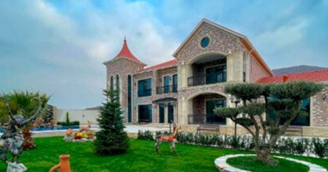 Bakının təhsil şefi yarım milyonluq villa aldı  – FOTO