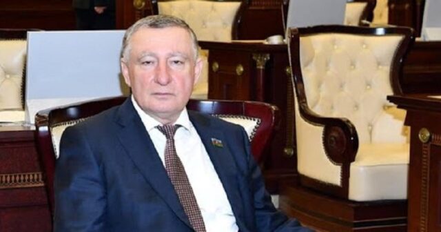 “MAKRONYAN GEDİB ERMƏNİSTAN VƏTƏNDAŞI OLSUN” – DEPUTAT MƏŞHUR MƏMMƏDOV