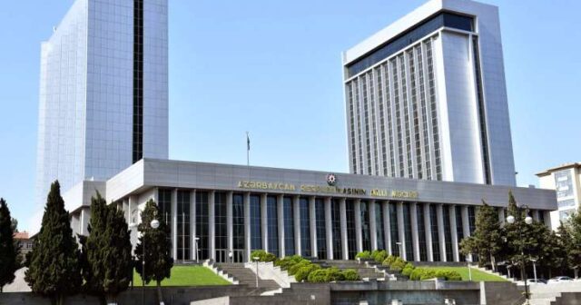 Milli Məclis tətilə buraxıldı