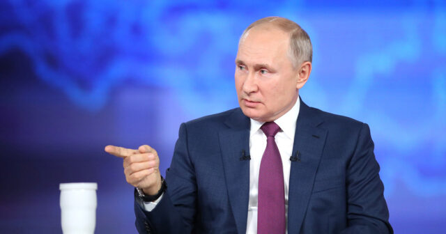 Putin Stalinin polşalılara “ərazi” hədiyyəsindən danışdı