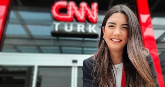 Fulya Öztürk Həcc ziyarətində – FOTO