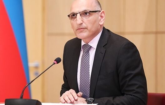Prezidentin yüksək vəzifə verdiyi Əmirbəyov kimdir?