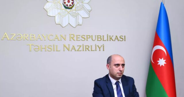 MÜƏLLİMLƏRİ TƏNQİD EDƏN NAZİR ÖZ YAZISINA 6 DƏFƏ DÜZƏLİŞ ETDİ… – FOTO
