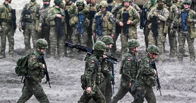 Polşa Belarusla sərhədə 2000 hərbçi göndərəcək