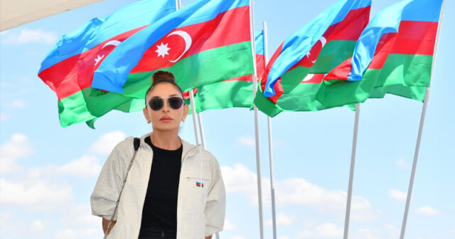 Vladimir Putin Mehriban Əliyevanı təbrik etdi