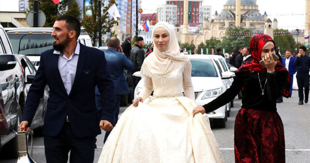 Kadırovun sərt çıxşışından sonra çeçen toylarında bu hədiyyələr qadağan edildi