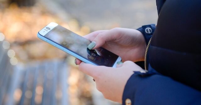 Telefonuna baxandan sonra anasını boğaraq öldürüb: Ucardakı dəhşətli cinayətin təfərrüatı