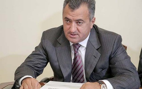ABDİN FƏRZƏLİYEVİN QANUNSUZ TORPAQ SATIŞI İCRANI MƏHKƏMƏLİK ETDİ