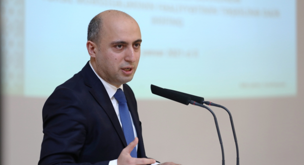 “Bəzi məktəblərin rus bölməsində şagirdlərin Azərbaycan dili bilikləri yetərli deyil”