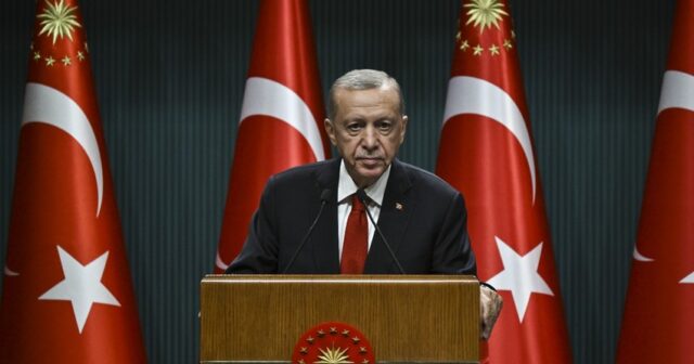 Ərdoğan: “Ukraynadakı müharibə üçün üfüqdə sülh görünmür”