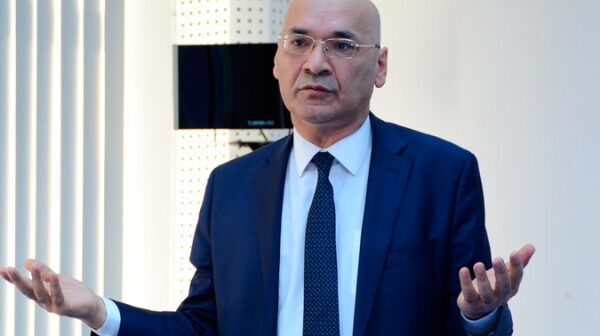 “SEPARATÇILARIN İNTERNETİNİ KƏSMƏK LAZIMDIR” – OSMAN GÜNDÜZ