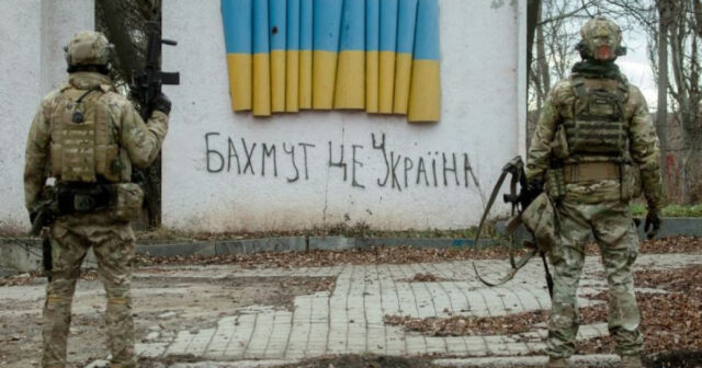 Ukrayna hərbçiləri Baxmut istiqamətində hücum zamanı Rusiya ordusunun elit bölmələrini məhv edib