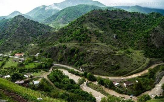 ERMƏNİLƏRİN SARSAQ İDDİASI: KƏLBƏCƏRDƏ “QƏDİM MONASTR” ATƏŞƏ TUTULUB? – VİDEO