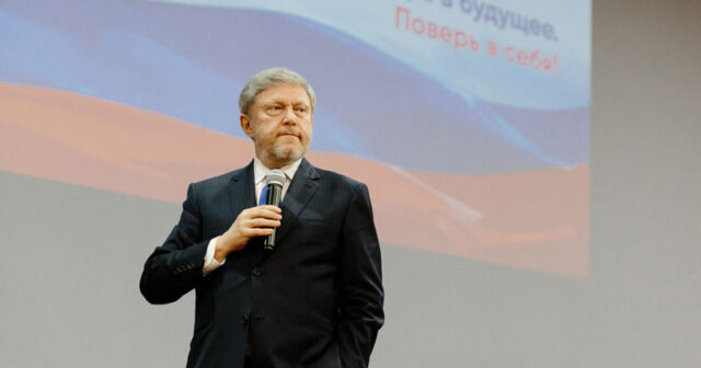 Putinlə görüşdə Yavlinski Ukrayna ilə danışıqlarda öz vasitəçiliyini təklif etdi