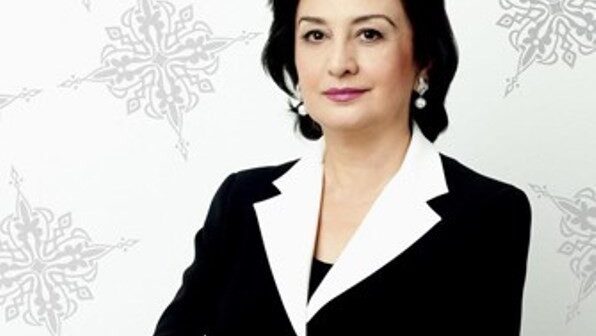 REKTOR GÜLÇÖHRƏ MƏMMƏDOVA 11 NƏFƏRİ MƏHKƏMƏYƏ VERİB