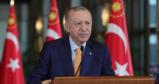 Ərdoğan Azərbaycanı Müstəqilliyin Bərpası Günü münasibətilə təbrik edib – FOTO