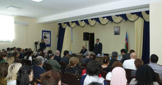Şirvan Şəhər İcra Hakimiyyətinin başçısı sakinlərlə növbəti səyyar görüş keçirib
