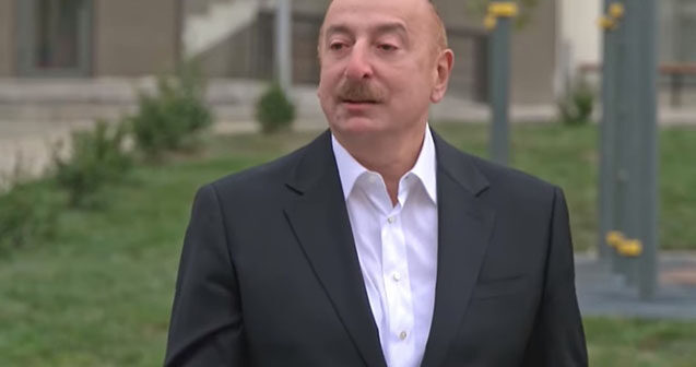 Prezidentin kövrəldiyi anlar – Video
