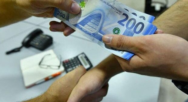 Vətəndaşın işə düzəltmək adı ilə 77 minini aldı, istintaq zamanı öldü