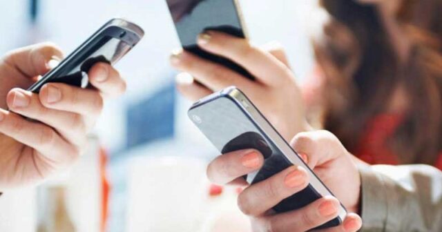 Telefonların qeydiyyatına görə rüsum azaldılır