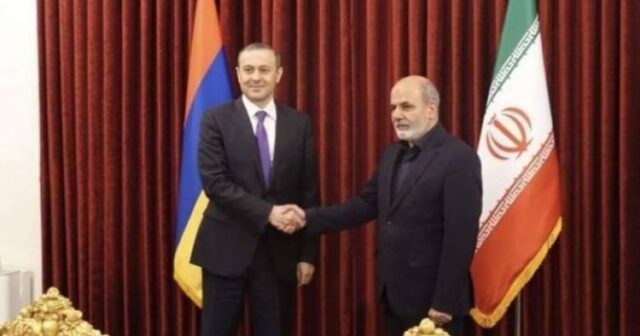 İRANLI GENERAL QRİQORYANLA GÖRÜŞDÜ