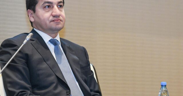 Hikmət Hacıyev: “Qarabağda etnik təmizləmə və soyqırımı həyata keçirilmir”